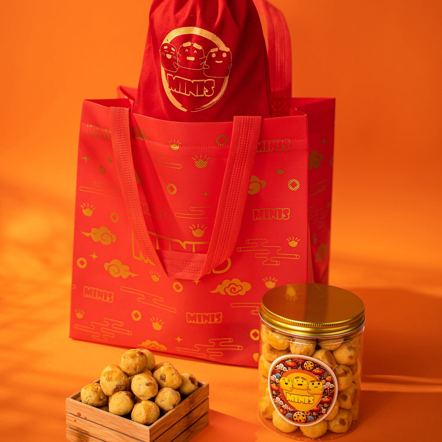 01. 招牌迷你凤梨球 Premium Mini Pineapple Balls